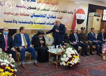 محافظ بورسعيد والقيادات الأمنية والتنفيذية  يقدمون التهاني في الكاتدرائية بمناسبة عيد الميلاد المجيد