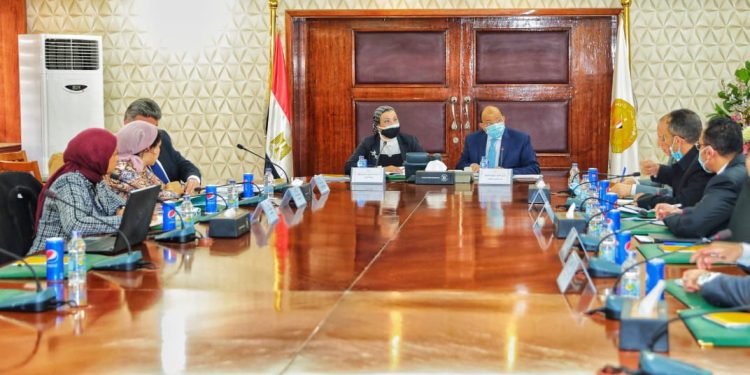 وزيرا التنمية المحلية والبيئة يناقشان آخر مستجدات منظومة المخلفات الصلبة