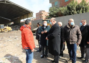 محافظ القاهرة يتفقد عدد من المحاور الجديدة