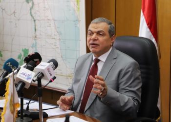 القوى العاملة : تعيين 917 شا بأسيوط