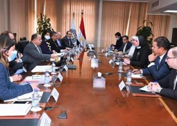 وزيرا المالية والتجارة يعلنان بدء تطبيق مبادرة السداد النقدى لمشحونات الصادرات اعتبارًا من أول يوليو بنسبة خصم تعجيل سداد ٨٪