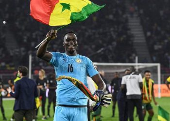 “إدوارد ميندي” يتوج بجائزة أفضل حارس مرمى في كأس الأمم الأفريقية 2021
