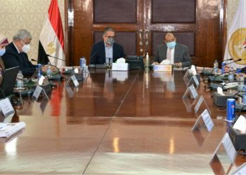 وزير التنمية المحلية: دراسة عدد من المقترحات لإعادة إحياء مدينة إسنا التاريخية بالأقصر