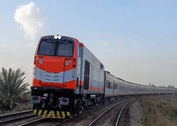 إصابة شاب في تصادم قطار مع سيارة ملاكي بمنطقة باكوس بالإسكندرية