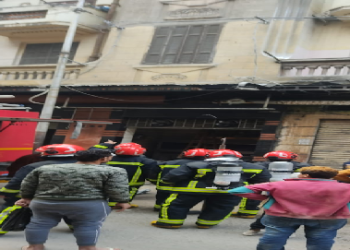 الحماية المدنية بالإسكندرية تسيطر علي حريق بمدخنة بأحد المحال  بشارع الإسكندراني