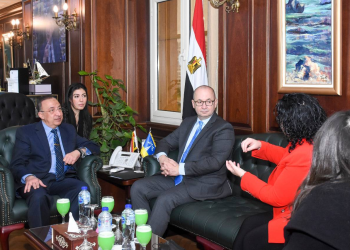 محافظ الإسكندرية يبحث مع سفير دولة كندا وممثلة هيئة الأمم المتحده للمرأة تعزيز سبل التعاون