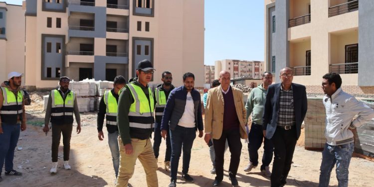 الجزار: جولات مكثفة لمسئولي الأجهزة لدفع العمل بمواقع المشروعات..ومتابعة جودة التنفيذ
