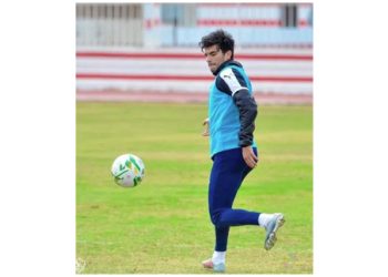 من المطار إلى المران “زيزو” يشارك في تدريبات الزمالك