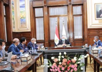 وزير الزراعة يبحث مع وفد الفاو استعدادات مصر لاستضافة مؤتمر قمة المناخ