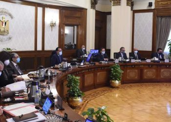 مجلس الوزراء يفوض وزارة التموين لوضع آلية تسعير الخبز الحر