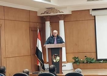 محافظ بورسعيد يشدد على تكثيف استعدادات الأجهزة التنفيذية لاستقبال شهر رمضان الكريم
