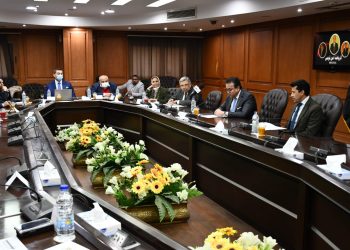 وزيرا الرياضة والتعليم والعالي يبحثان إستضافة مصر لبطولة العالم للجامعات للأسكواش