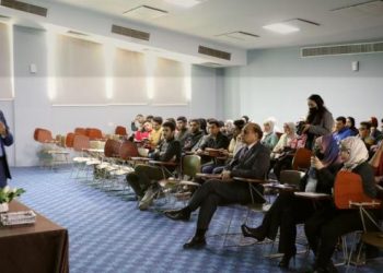 كلية الإدارة بجامعة بدر تقدم 10 منح للطلاب بالتعاون مع معهد المحاسبة الإدارية فى أمريكا
