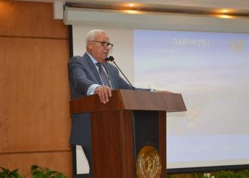محافظ بورسعيد: 20 أبريل بدء موسم توريد القمح المحلى بمنطقة سهل الطينة