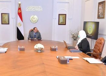 السيسي يوجه بحصر أعداد الغارمين والغارمات ودراسة حالاتهم تمهيداً للإفراج  في عيد الفطر
