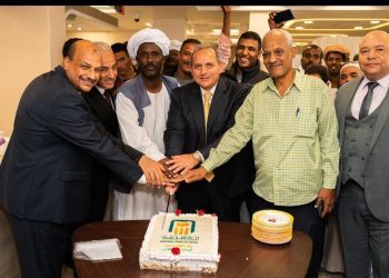 ضمن خطته للانتشار الجغرافي .. البنك الأهلي يفتتح أحدث فروعه بـ “حلايب”
