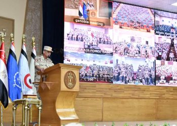 الفريق أول محمـد زكي يشهد المرحلة الرئيسية لمشروع مراكز القيادة التعبوي “خالد – 20 “
