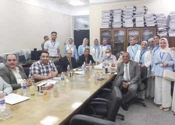 “إعلام القاهرة” تحتفي بمهرجان مشروعات تخرج طلابها بقسم الصحافة