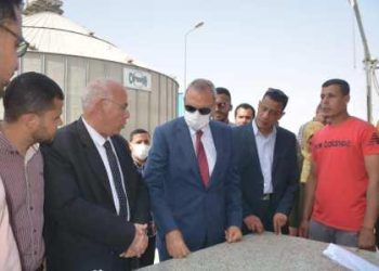 محافظ القليوبية يتفقد مجمع صوامع بنها ومجمع صوامع عرب العليقات وعددا من الحقول الزراعية لمتابعة توريد القمح