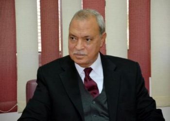 محافظ القليوبية يشدد على التصدي بكل حزم لمحاولات البناء المخالف خلال إجازة العيد