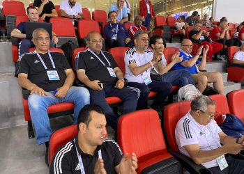 بعثة مصر تدعم منتخب اليد في المباراة أمام مقدونيا بوهران