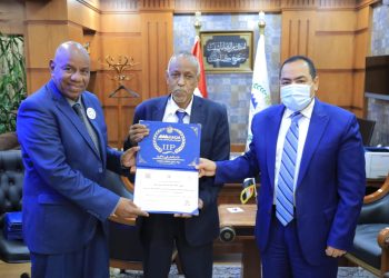 “التنظيم والإدارة” يختتم برنامج تدريبي جديد للأشقاء من  السودان