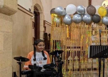 الأسقفية تفتتح مدرسة جديدة لتعليم العزف والموسيقى والتسبيح