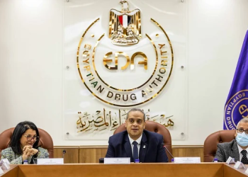 مصر تحرز تقدما في تصنيع لقاحات كورونا يؤهلها للتصدير لاحقا