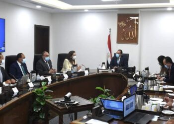 رئيس الوزراء يتابع موقف خطط ومشروعات “صندوق مصر السيادي”