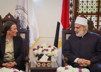 الأزهر الشريف ووزارة البيئة يعلنان مبادرة “مناخنا حياتنا”