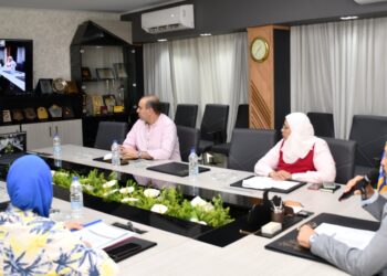 محافظ أسوان :  استضافة فعاليات مؤتمر تعميم مفهوم مدن التعلم كمحرك للتنمية المستدامة