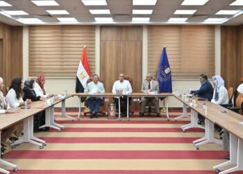 رئيس هيئة الدواء المصرية يستقبل عضو لجنة إدارة مؤسسة  ICH