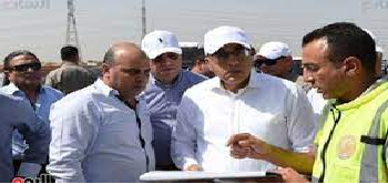رئيس الوزراء يتفقد أعمال المرحلة الثانية من مشروع تطوير الطريق الدائري ويتابع تنفيذ محاور جديدة لربط الدائري مع  الطرق الرئيسية