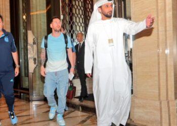 ميسي يصل الى معسكر المنتخب الأرجنتيني في أبوظبي