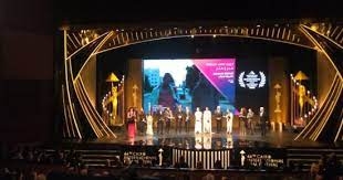 “خبز وملح” يفوز بجائزة الهرم البرونزي بالقاهرة السينمائي