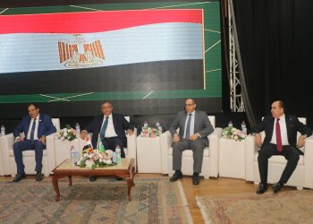 رئيس الوفد يصل مقر مؤتمر “دور الأحزاب السياسية في تنمية الوعي والجمهورية الجديدة” بطنطا