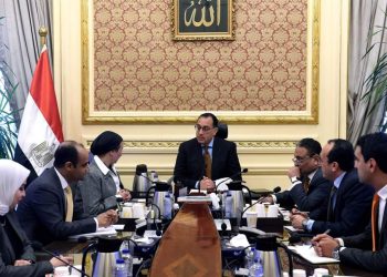 رئيس الوزراء يتابع جهود وزارة البيئة لحل مشكلات المستثمرين ودعم مناخ الاستثمار في مصر