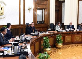 “مدبولي”: الدولة تدعم  ما تتخذه وزارة السياحة والآثار من إجراءات لزيادة عدد السائحين الوافدين لمصر