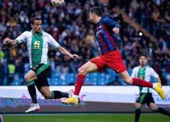  برشلونة يواجه ريال مدريد في نهائي كأس السوبر الإسباني 