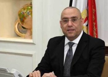 ” الإسكان “: طرح محال تجارية وصيدليات للبيع بالعاصمة الإدارية الجديدة و6 أكتوبر والشروق والفيوم الجديدة