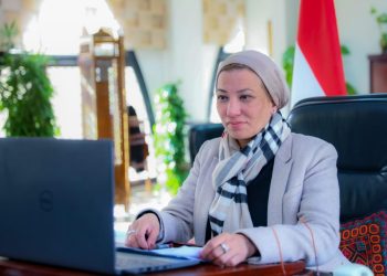 وزيرة البيئة: برنامج “نوفي” والخطة الوطنية للاستثمار في المناخ خطوات حقيقية لتشجيع القطاع الخاص و البنكى على الاستثمار