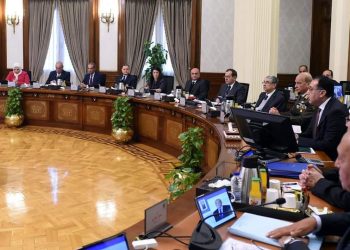 رئيس الوزراء: الحكومة تعكف حاليًا  على وضع سيناريوهات للتعامل مع استمرار تداعيات الأزمة الروسية الأوكرانية