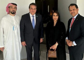 على هامش مشاركته في القمة العالمية للحكومات بـ”دبي”.. وزير الصحة يبحث مع رئيس مجموعة مستشفيات الـ”برجيل” التعاون لدعم الاستثمار في القطاع الصحي