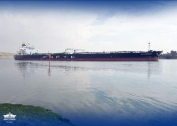 الفريق أسامة ربيع:”قناة السويس تشهد عبور 93 سفينة بإجمالي حمولات صافية 4.4 مليون طن