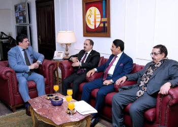 حسين زين يستقبل وزير الإعلام اليمني