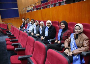 رئيس جامعة طيبة التكنولوجية يشهد فعاليات حفل افتتاح البرنامج التدريبي “إعداد القائد العربي”