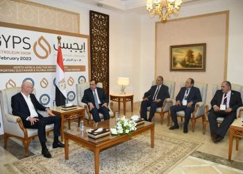 وزير البترول يلتقي وفدًا من شركة MAVEG الألمانية على هامش ختام مؤتمر إيجبس ٢٠٢٣