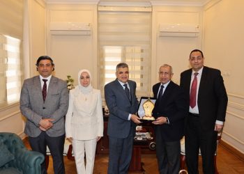 الفريق أسامة ربيع يبحث سبل التعاون مع الأكاديمية العربية للعلوم والتكنولوجيا والنقل البحري