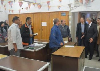 محافظ القليوبية يهنئ الموظفين والعاملين بديوان عام المحافظة  بحلول شهر رمضان المبارك