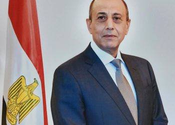 وزير الطيران المدني يلتقي وفد هيئة التعاون الدولى اليابانى «جايكا»